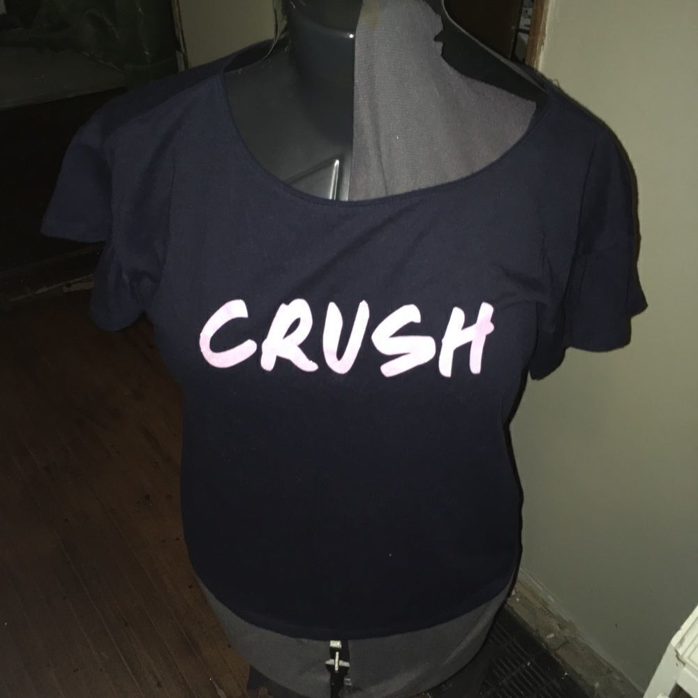 Victoria’s Secret S navy and glitter pink Crush cropped T-shirt